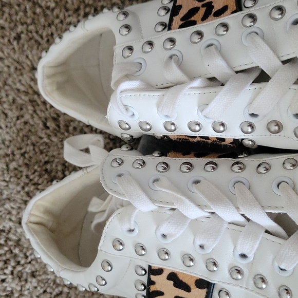 Steve Madden leopard/studded detailed sneakers - Picture 9 of 14